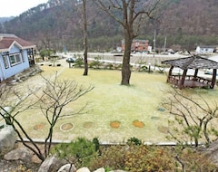 Hotel Gangneung Sokumkang Yeomok Pension (Gangneung, Corea del Sur)