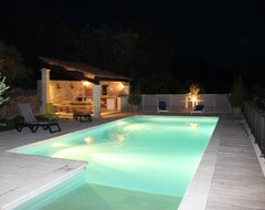 Toàn bộ căn nhà/căn hộ Recently Built Villa In Olive Grove (Mons, Pháp)