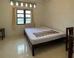 Khách sạn Oyo 93178 Homestay Pakmuklis Syariah (Kota Lhokseumawe, Indonesia)