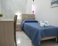 Khách sạn Stabia Dream Rooms (Castellammare di Stabia, Ý)