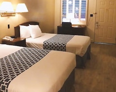 Hotel Coratel Inn & Suites by Jasper McCook (McCook, USA)