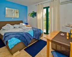 Hotelli Apartments Pape (Hvar, Kroatia)