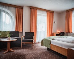 Hotel Garni Romantika (St. Leonhard, Austria)