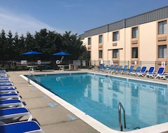 Clarion Hotel & Conference Center Toms River (Toms River, USA)