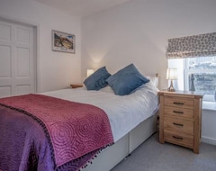 Hotel Caleb S Cottage - 4 Bedroom Cottage - Solva (Haverfordwest, Reino Unido)