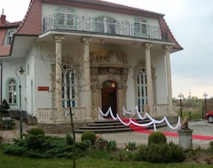Khách sạn Hotel Garden (Boleslawiec, Ba Lan)