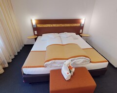 Hotel Seehof Superior (Walenstadt, Switzerland)