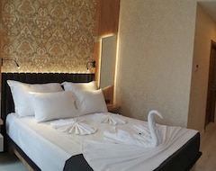 Isnova Hotel (Antalya, Turkey)