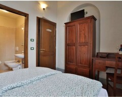 Toàn bộ căn nhà/căn hộ Three Bedrooms Apt. F In A Old Pasta Factory With Shared Pool (Greve in Chianti, Ý)