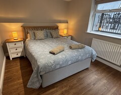 Casa/apartamento entero Three Bedroomed Property With Hot Tub (Monmouth, Reino Unido)