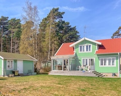 Toàn bộ căn nhà/căn hộ Accommodation With 3 Bedrooms In Resö (Tanum, Thụy Điển)