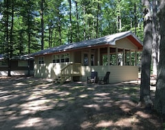 Kamp Alanı Cottage 8 Sleeps 4 People (Lake Leelanau, ABD)