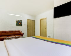 Hotel Treebo Trip AND Suits (Hyderabad, India)