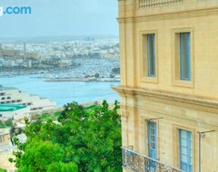 Tüm Ev/Apart Daire Charming 2bedroom Townhouse, Roof Access Ngri1-1 (La Valletta, Malta)