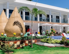 Otel Sonrisa Resort De Playa by Hiverooms (San Remigio, Filipinler)