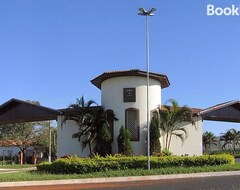Entire House / Apartment Estilo Cabana (Santa Rita do Passa Quatro, Brazil)