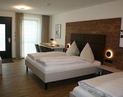 Khách sạn Hotel Bavaria (Dingolfing, Đức)