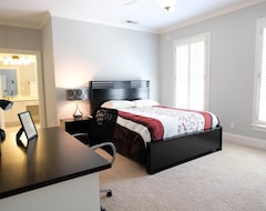 Otel Mansion Private Suite & Bath For 2 Only 8 Mi To Lakepoint And 3 Mi To Allatoona (Acworth, ABD)