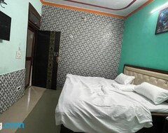 Hotel OYO 29583 Radhika Kunj Guest House (Vrindavan, Indien)
