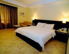 Mo2 Westown Hotel - San Juan (Bacolod City, Philippines)