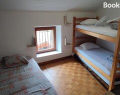 Cijela kuća/apartman Maison En Ardeche, Piscine, Bbq, Nature & Relax (Colombier-le-Jeune, Francuska)