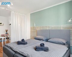 Hele huset/lejligheden Amalfi Apartments - Gemutliche 2 Zi-wohnung Mit Boxspringbetten Und Smart Tv (Kaiserslautern, Tyskland)