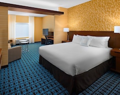 Hotel Fairfield Inn & Suites By Marriott Fresno Yosemite International Airport (Fresno, USA)