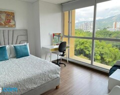 Koko talo/asunto Luxury Apartment (Armenia, Kolumbia)