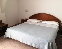 Hotel Villa Eden (Quartu Sant'Elena, Italien)