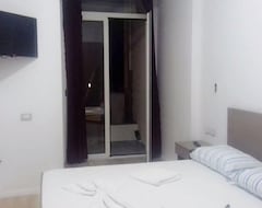Khách sạn Mare Blu Hotel - Bar (Vlorë, Albania)