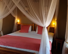 Hotel Thornhill Safari Lodge (Hoedspruit, South Africa)
