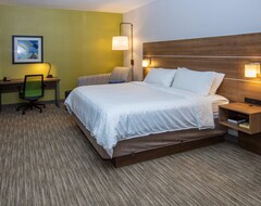 Holiday Inn Express Hotel & Suites Roseville - Galleria Area, An Ihg Hotel (Roseville, USA)