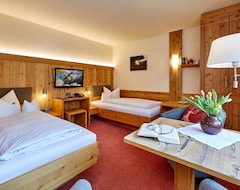 Khách sạn Hotel Franziska (Mittenwald, Đức)