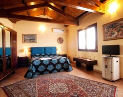 Bed & Breakfast Vins Lounge (Barletta, Italia)