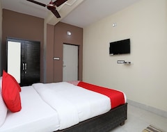 Khách sạn OYO 14505 Regal Stays (Bhubaneswar, Ấn Độ)