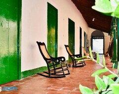 Guesthouse HOSTAL LA MOMPOSINA (Santa Cruz de Mompox, Colombia)