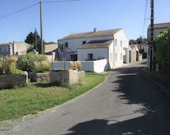 Toàn bộ căn nhà/căn hộ La Maison Blanche De Sommiers C 3 Saujon à Coté De Royan ( 5 G De Wi Fi Gratuit (Saujon, Pháp)