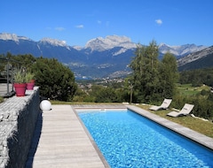 Tüm Ev/Apart Daire Between Lake & Mountain, Panoramic View With Pool. (Saint-Jorioz, Fransa)