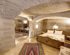 Hotel Chelebi Cave House (Göreme, Turkey)