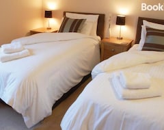 Padstow 2 bedroom Lodge at Retallack Resort (Padstow, Reino Unido)