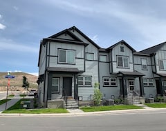 Entire House / Apartment Scenic Mountain Townhome (Lehi, USA)