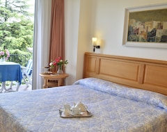 Otel Royal (Pietra Ligure, İtalya)