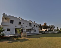 OYO 11750 Hotel Starz (Gandhinagar, Indija)