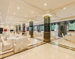 Khách sạn Riverside Sacred Tree Park (Qingshen, Trung Quốc)