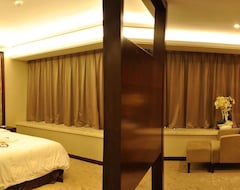Khách sạn Plus Grand Hotel Zhangjiajie (Zhangjiajie, Trung Quốc)