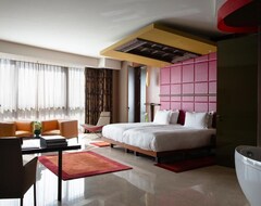 Hotel Duplex Suite Near Aviation Club Garhoud By Luxury Bookings (Dubai, Forenede Arabiske Emirater)
