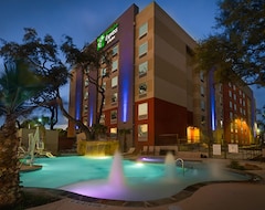 Hotel Holiday Inn Express & Suites San Antonio Medical-Six Flags (San Antonio, EE. UU.)