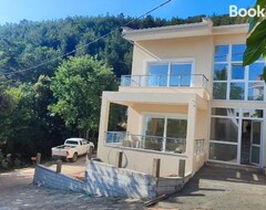 Căn hộ có phục vụ Inroy Sea View Apartments (Limenas - Thassos, Hy Lạp)