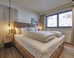 Thomsn-Alpine Rock Hotel (Saalbach Hinterglemm, Avusturya)