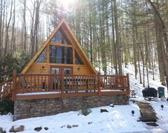 Koko talo/asunto A-frame Log Cabin In The Woods! -wifi, Hot Tub, Creek, Views, Fire Pit! (Sylva, Amerikan Yhdysvallat)